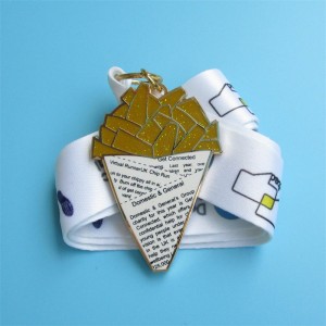 Huy chương kim loại long lanh tùy chỉnh Huy chương thể thao Virtual Run